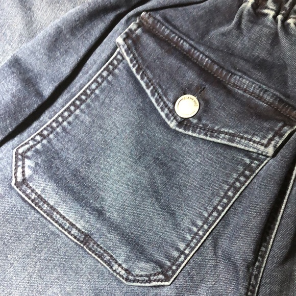 Blank NYC Women’s Size 27 Dark Blue Jeans with Elastic Waist and Ankle - Picture 7 of 8